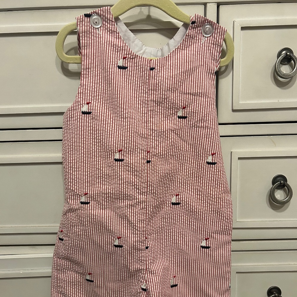 Toddler jon jon. Red and white stripes with sail boats. 4T